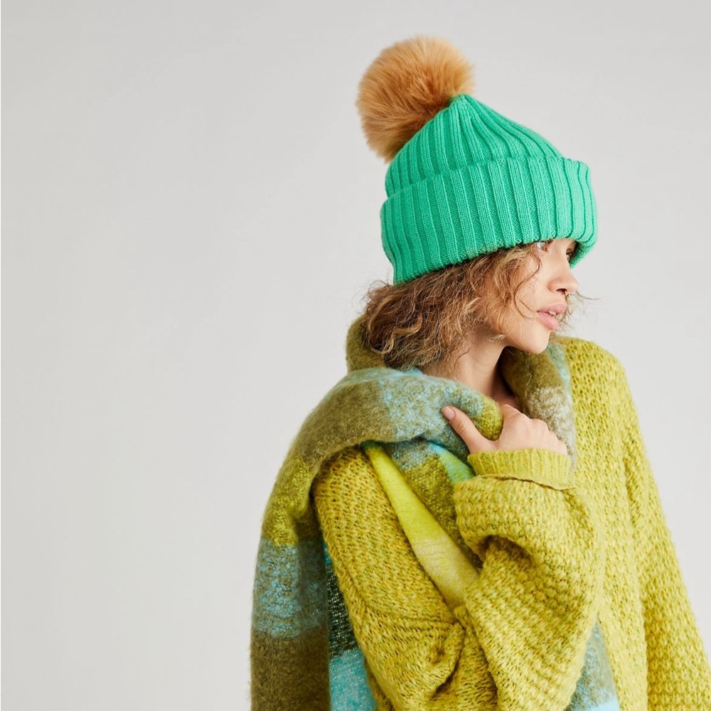 Free people vortex rib Pom beanie
